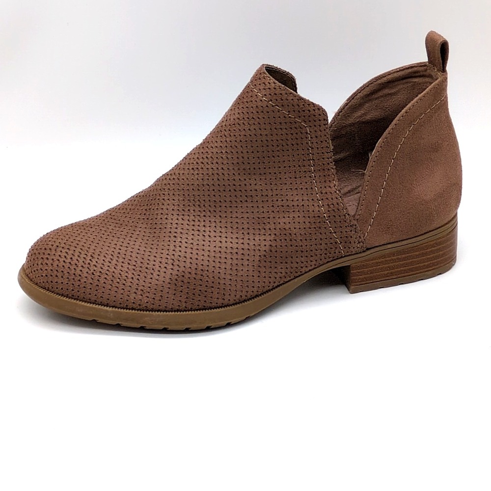 Life Stride Boots Womens Xaria Perf Brown 7‎ Faux Suede Ankle Shoe Soft System